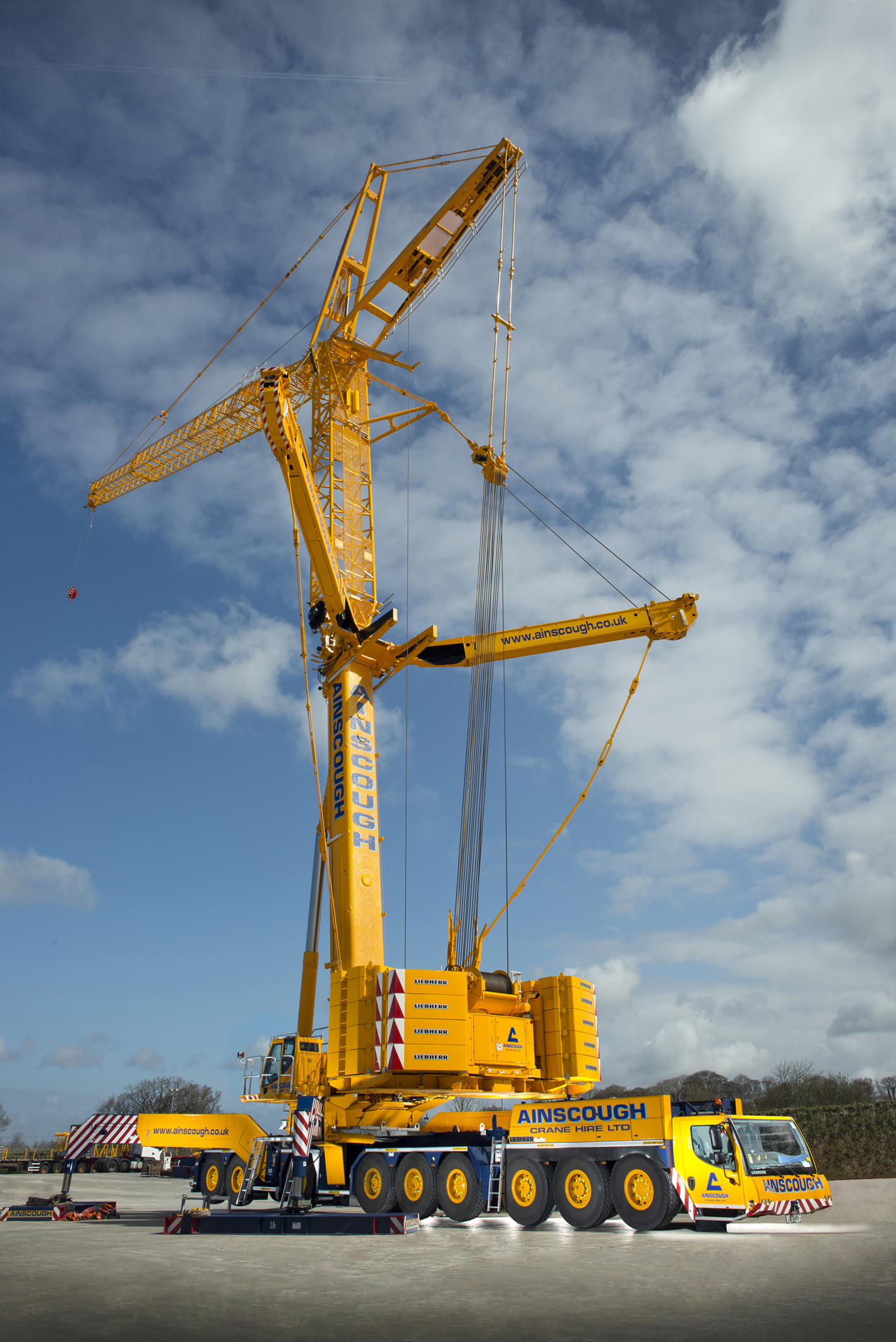 Ainscough £11.4m in crane fleet | Construction News