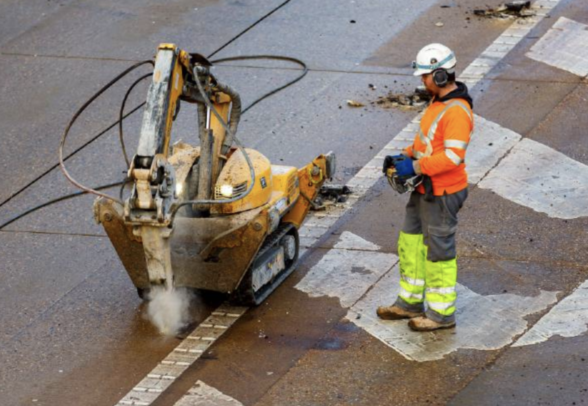 Around 400 miles (4%) of England’s motorway and long-distance A-road network are concrete paved