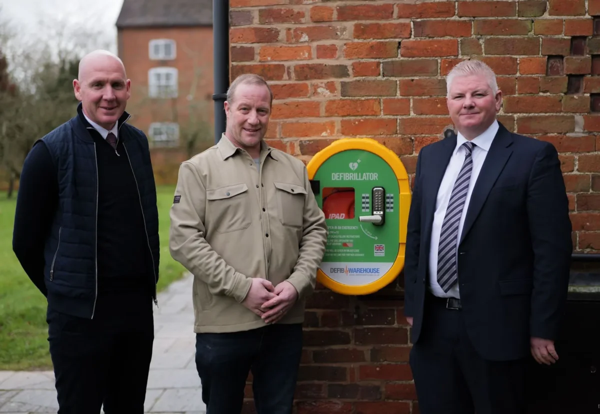 Chris Bird (centre) with McCoy’s managing director, Chris Haughey (right) and contracts manager, Shaun Sinclair